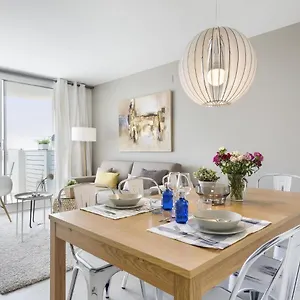 Apartment Spaces Oasis Penthouse 3 Bedroom, 2 Bathroom, Terrace, Pool, Sleeps Up To 6, Sitges